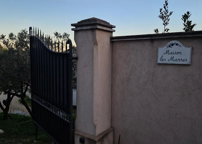 Maison Les Marres Saint-tropez, Elegance Et Calme * Saint-Tropez